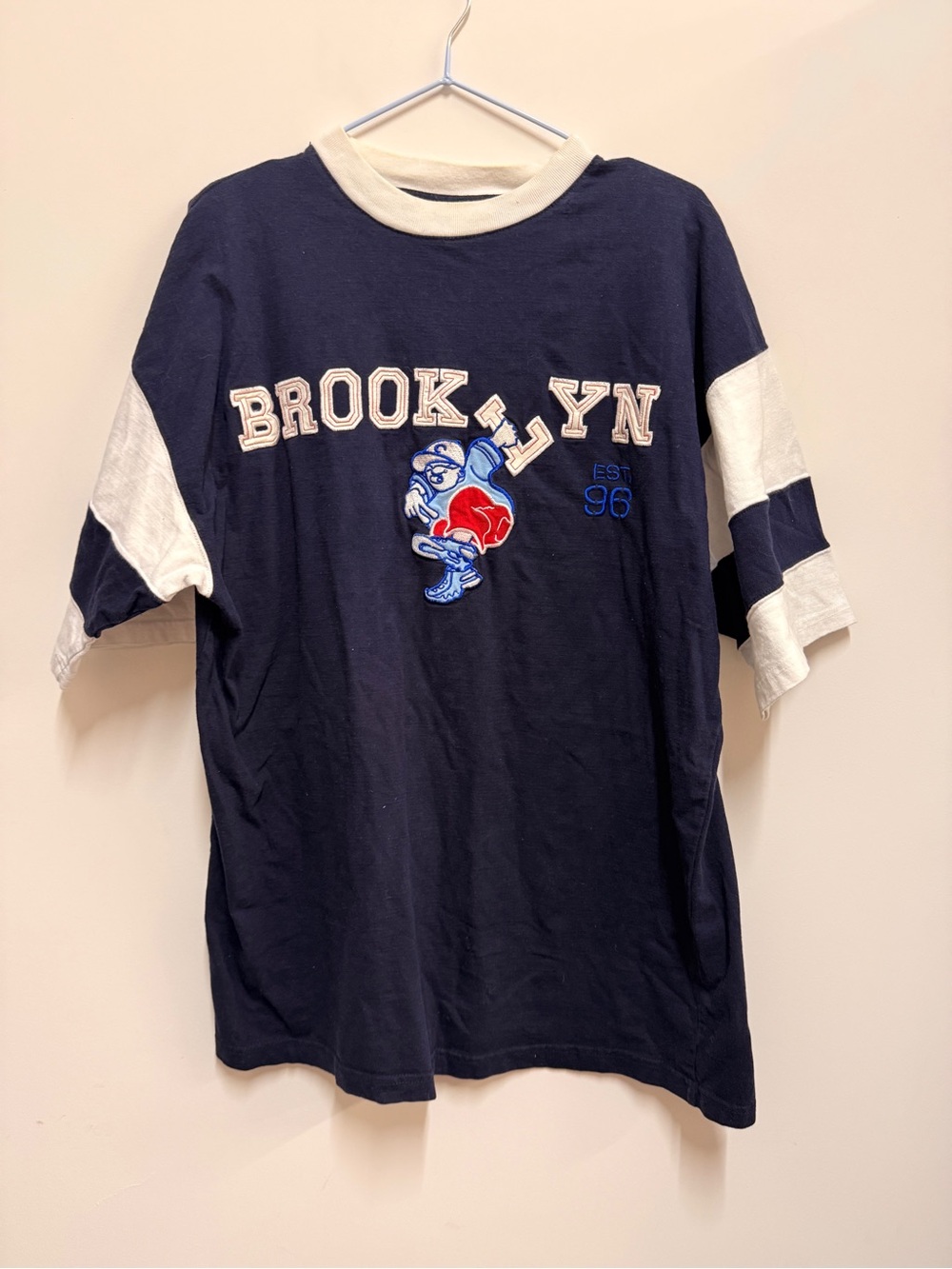 Brooklyn Graphic Short Sleeve Tee in Navy and White